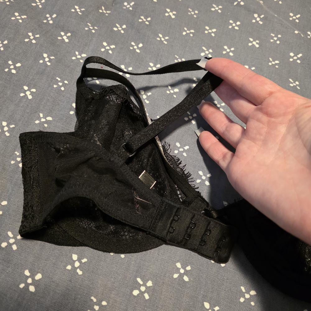 Victoria Secret Mesh Black Lace Bra - Picture 7 of 8